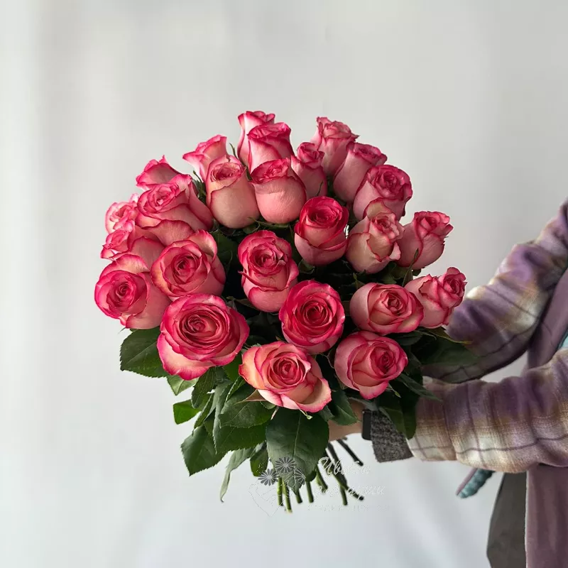 25 роз «Карусель»