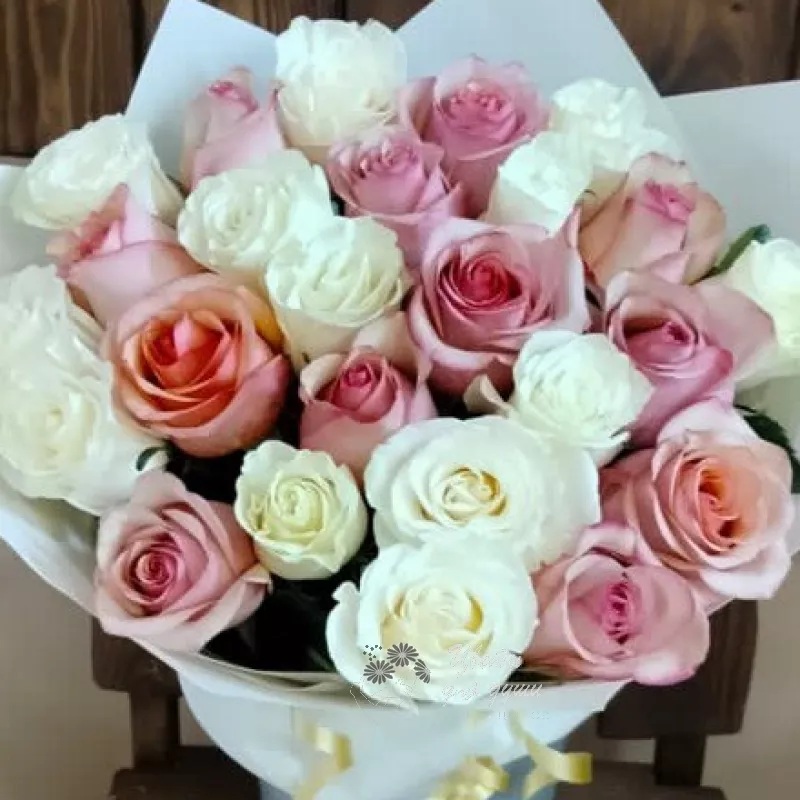 Белые и розовые розы «Нежный взгляд» 1