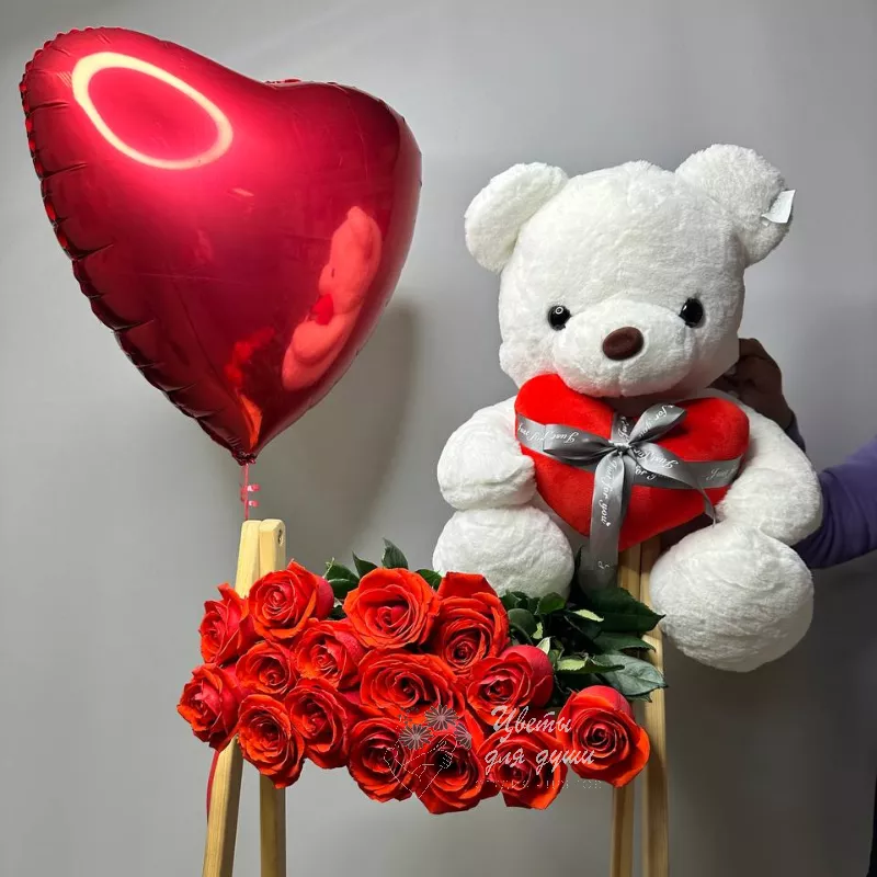 Комбо - предложение « 15 алых роз сердце *плюшевый мишка»